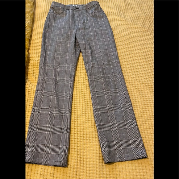 Aritzia Sunday Best freshman check pant - Picture 3 of 4